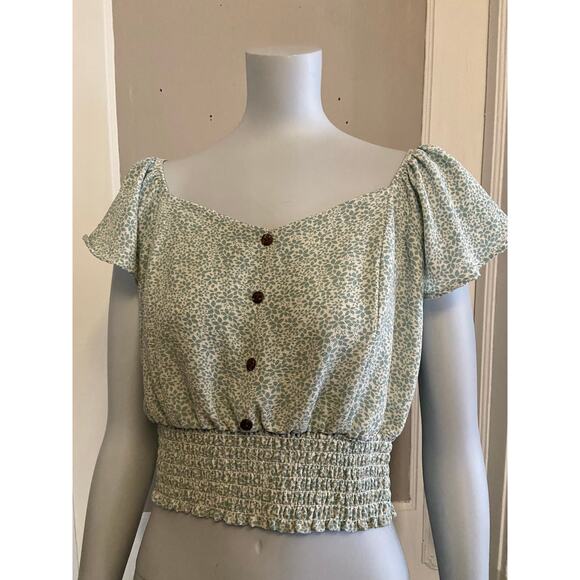 MONTEAU Los Angeles Light Blue Floral Crop Summer Top sz M - Picture 8 of 10